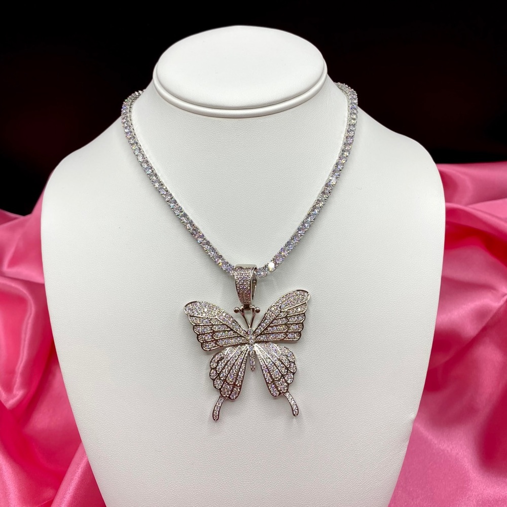 Lash And Drip Jewelry